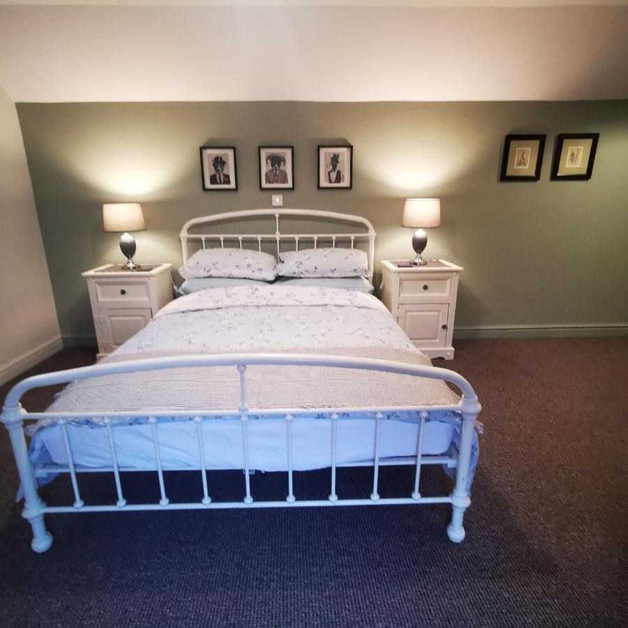 Rooms By The River At Glan Aber Cynwyd Exterior foto